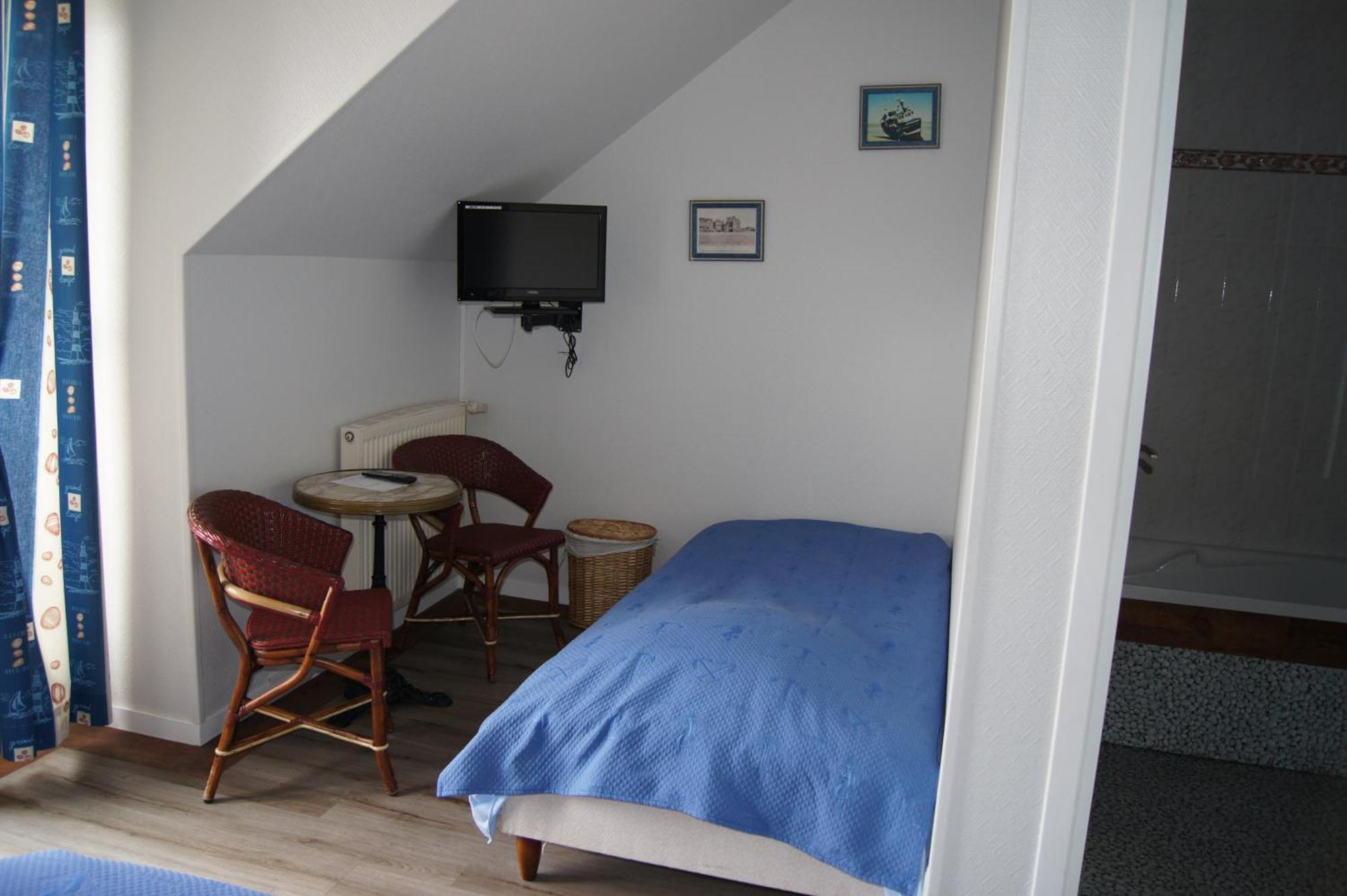 Aux Trois Jean Hotel Le Crotoy Exterior photo